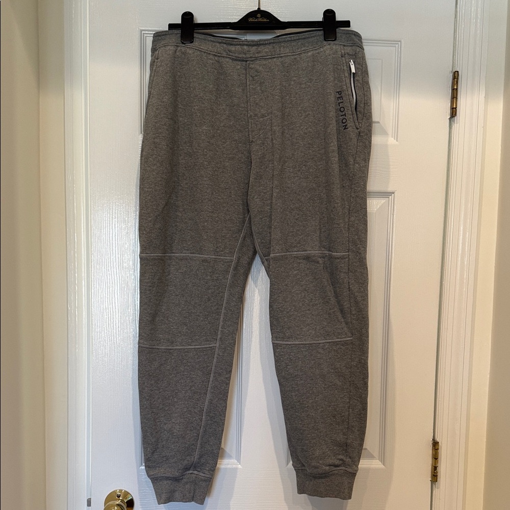 Fourlaps x Peloton Men's Joggers in Charcoal Gray